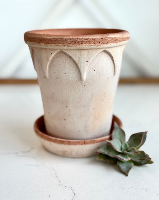 Elizabeth Pot